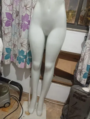 Manequim Pernas Feminino