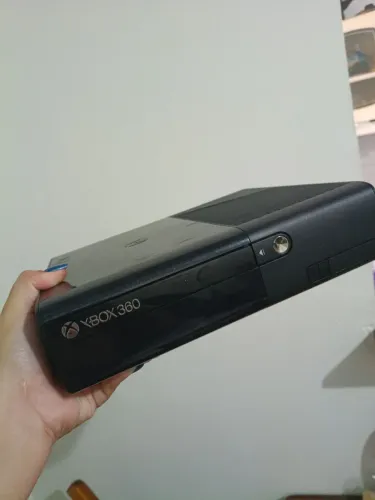 Xbox 360 super slim