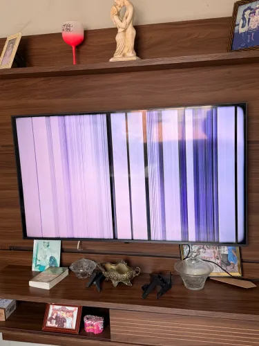 (COM DEFEITO) TV 50 polegadas LG
