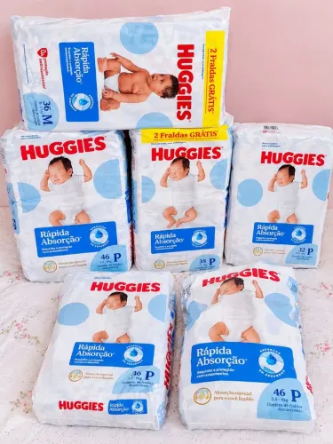 Lote fraldas Huggies 180,00