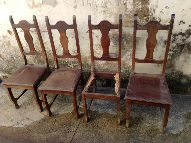 Cadeira antiga