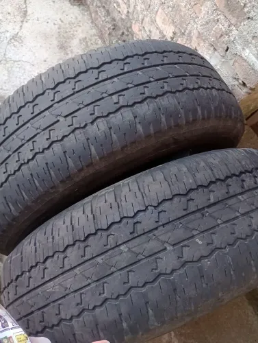 Par de Pneus 265/65R17
