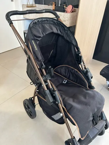 Carrinho de bebê