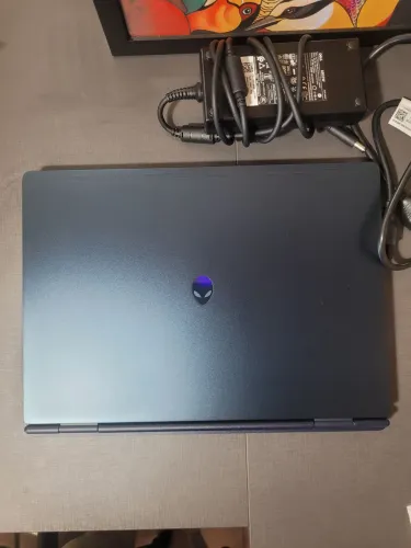 NOTEBOOK PREMIUM Dell Alienware Aurora 16 32gb ram RTX 5050 Intel Core 7