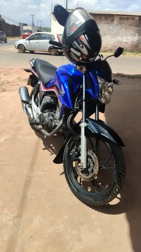 Vendo cg 160 ano 2020 com apenas 32 mil km moto de garagem