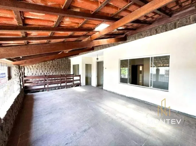 Casa à venda, 5 quartos, 1 suíte, 3 vagas, Nossa Senhora das Graças - Divinópolis/MG