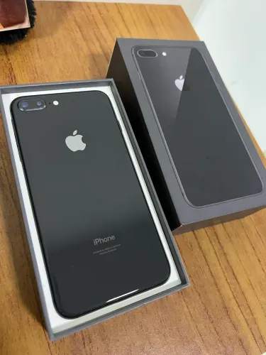 iPhone 8 Plus