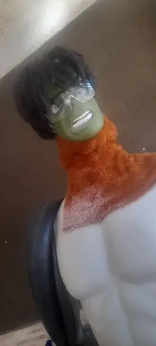 Manequim tamanho Real do Hulk