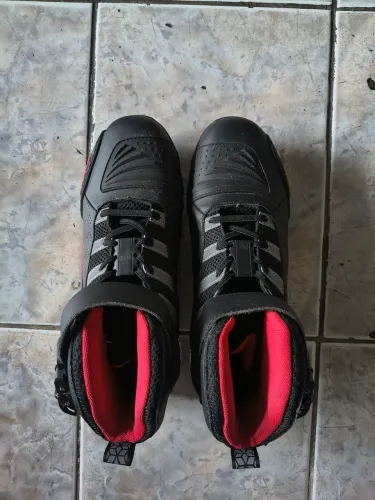Bota antiderrapante de moto SPEED