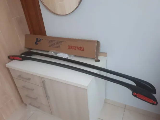 Vendo Rack decorativo e JG Rodas com bico e Calotas do T Cross 2026