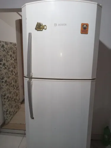 Vendo Geladeira Bosch Grande