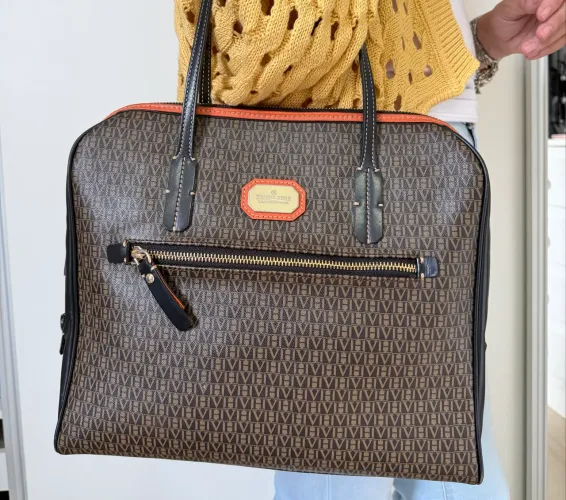 Bolsa Victor Hugo - ORIGINAL - monograma VH usada pouquíssimas vezes