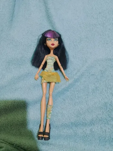 Boneca monstre hihg