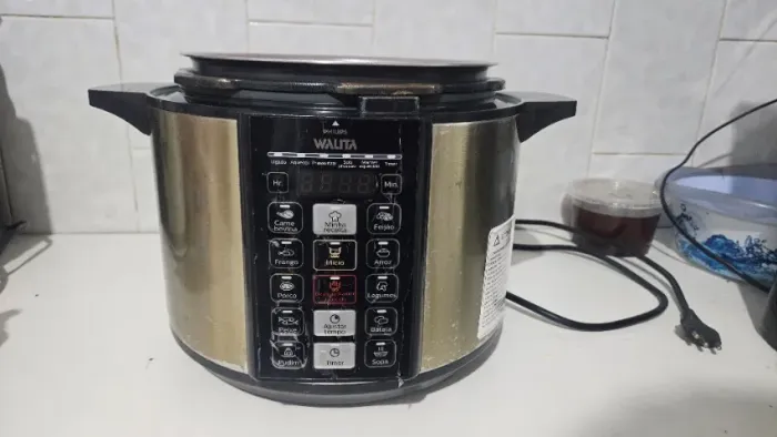 Panela de pressão elétrica Walita DEFEITO