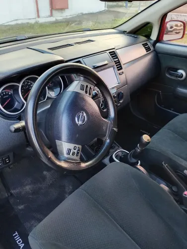 Nissan Tiida S 1.8/1.8 Flex 16V Mec. 2013