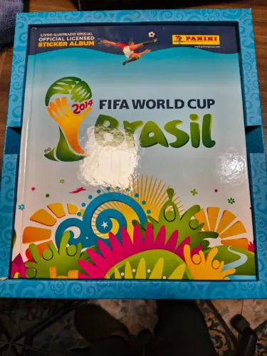 Álbum Copa do Mundo 2014 Completo - Capa Dura - Figurinhas Coladas