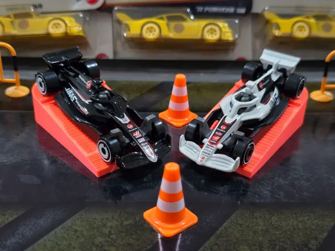HOT WHELLS DUPLA F1 * 4