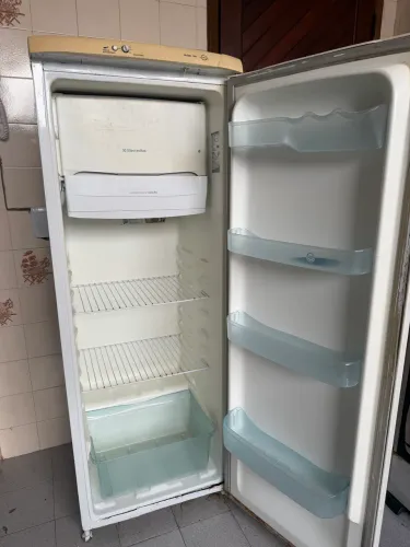 Electrolux Geladeira 290L