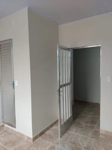 Sala Comercial na praça 8 de Maio em Rocha Miranda 20m²