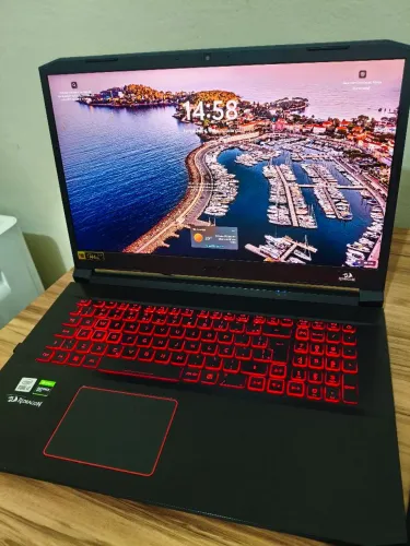 Acer Accer nitro i7, 16gb ram, gtx1650,