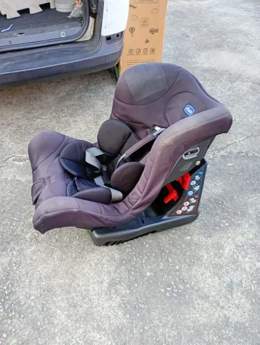Cadeirinha criança carro