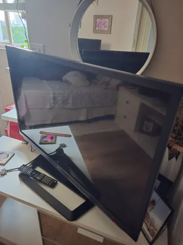 TV LG 42" Full HD 42LM6200