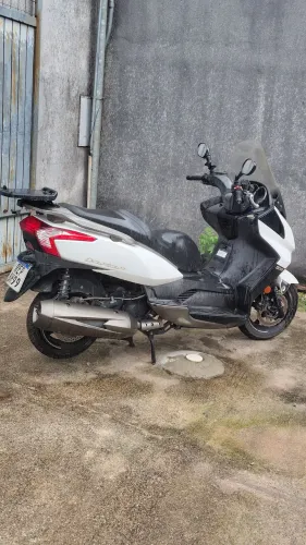 Pego moto de alta cc