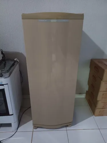 Geladeira da marca Consul gelo seco funciona tudo perfeitamente todo original