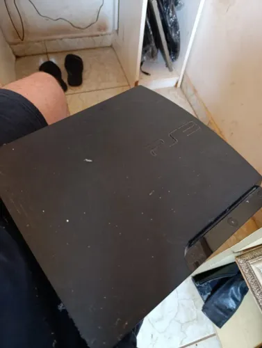 PlayStation 3 - Usado- Travado na Tela de Manutenção