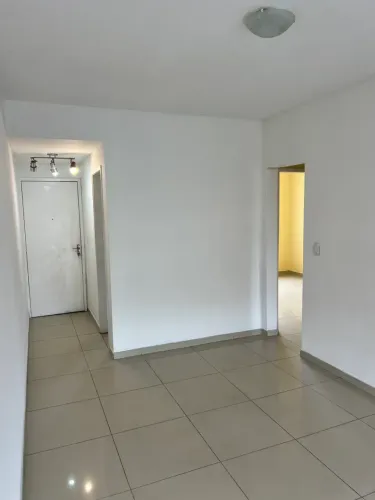 Apartamento para venda possui 70 metros quadrados com 2 quartos