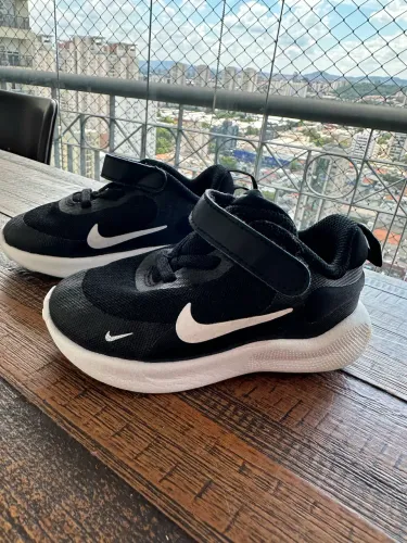 Tênis Nike Infantil Preto Tam. 22/23 Pouquíssimo Usado