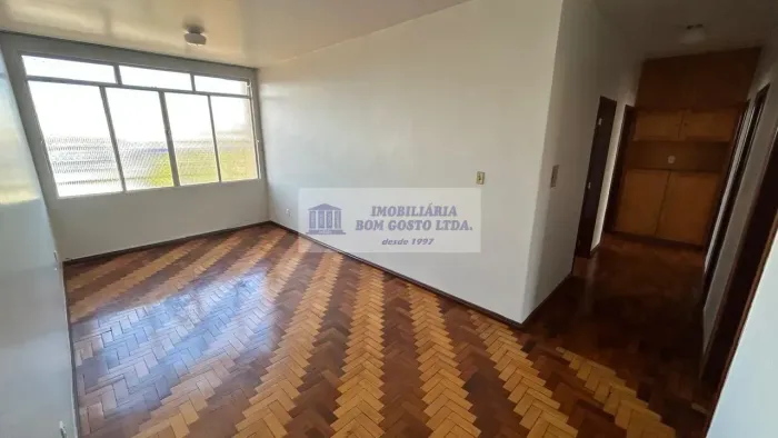 Imóvel para aluguel tem 101 metros quadrados com 3 quartos em Centro - Cascavel - PR