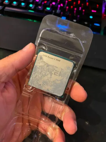 Ryzen 5 5500 com Detalhe (Funcional)