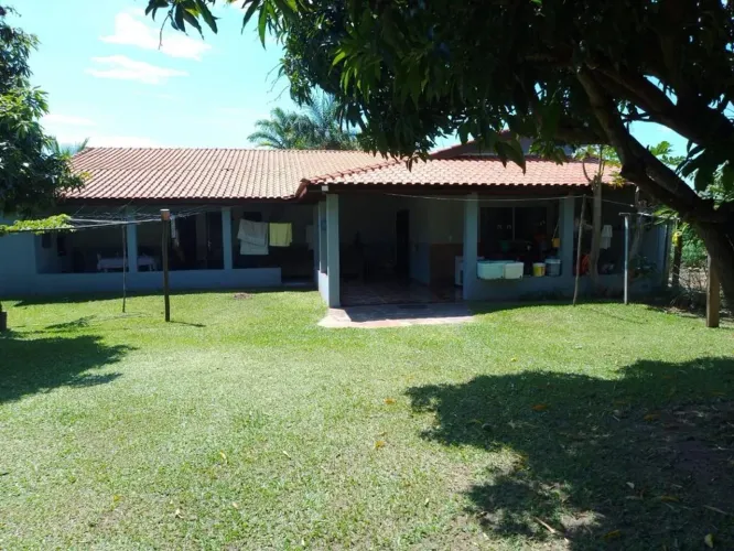 Chácara à venda em Dois Córregos, Três Rios, com 2 quartos, com 1000 m²
