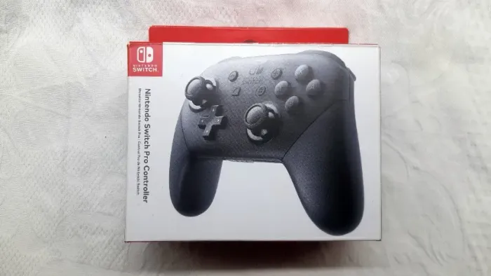  Nintendo Switch Pro Controller - Original - Semi Novo