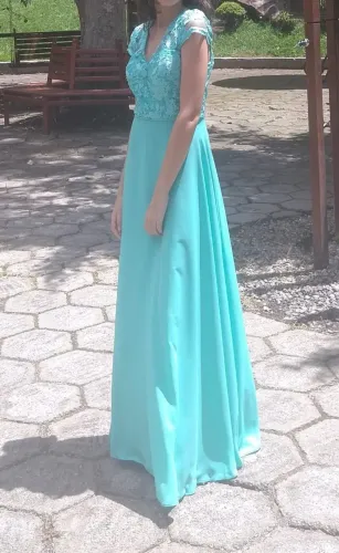 vestido de festa/formatura/madrinha azul turquesa com renda floral