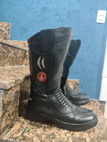 Bota cano longo tamanho 42 cuturno Bombeiro Civil