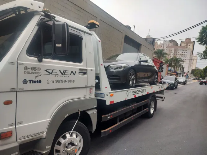 Guincho Vw Delivery 8-150 Plus Plataforma Engetruck com asa delta