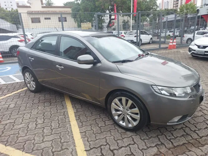 Kia Motors Cerato 1.6 16V Aut. 2011