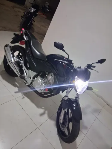 Honda CB 300