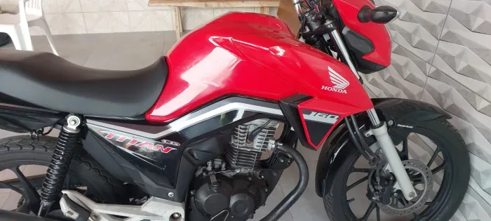 Titan 160