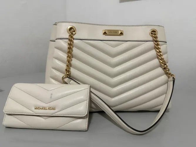 Bolsa e carteira Michael Kors USA ?