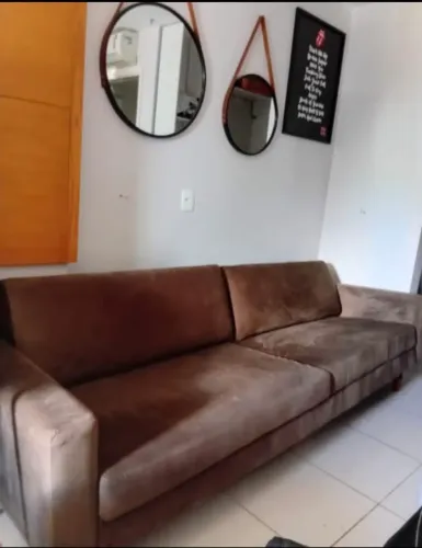 SOFÁ 4 LUGARES - CASA D?COR DECORAÇÕES (SHOPPING ID)Valor: R$ 990,00