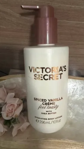 Creme Victorias secret para o corpo spiced vanilla (NOVO E ORIGINAL) 