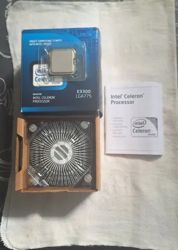 Processador Intel Celeron E3300 LGA775 Novo Lacrado