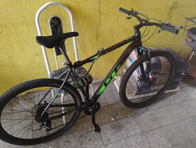 Vendo bicicleta GTS aro 29 quadro 21