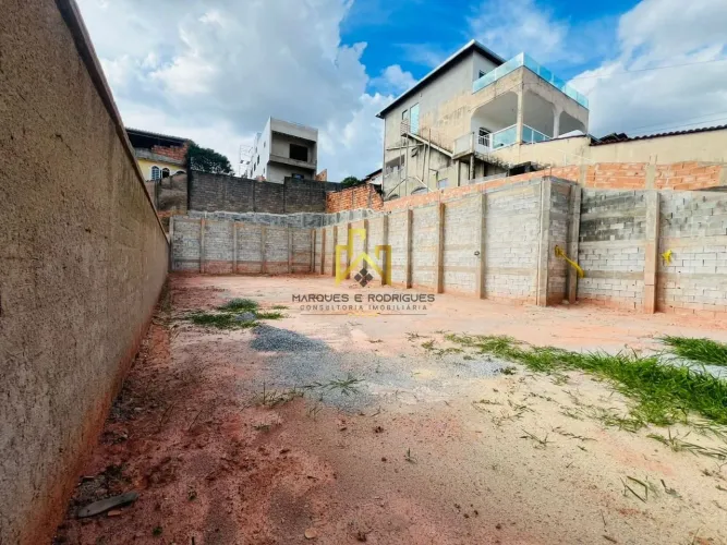 Excelente oportunidade no Bairro Cenáculo, Terreno com uma localização privilegiada!!!