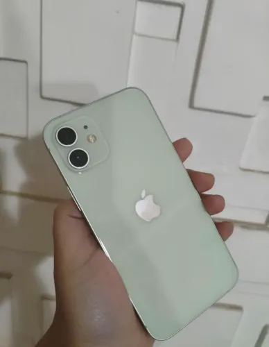 VENDO IPHONE 12 64GB 