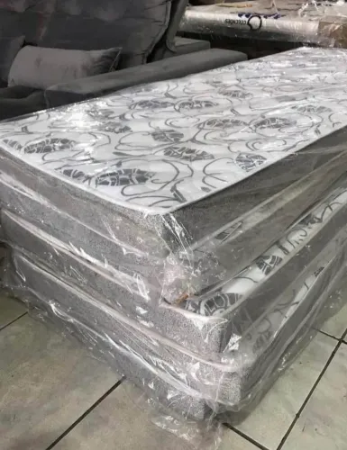 Colchão solteiro de fábrica