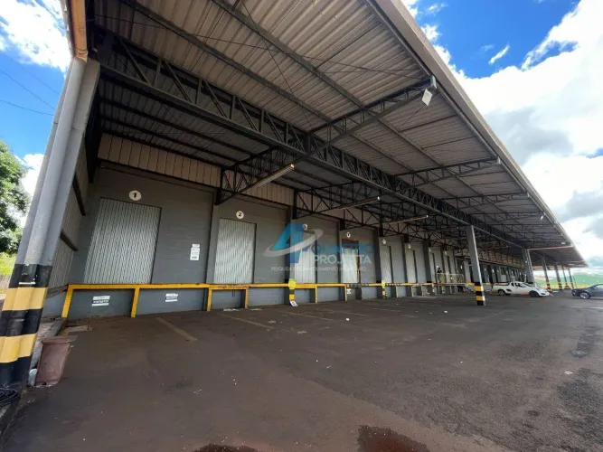 Barracão para alugar com Docas em Ibiporã, 4.000 m²